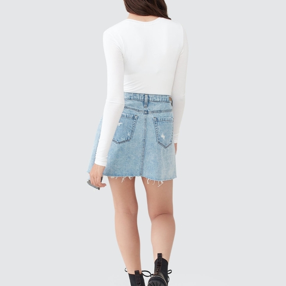 Blank NYC Acid Trip Asymmetrical Slanted Jean Denim Skirt Distressed 26 - Picture 4 of 15